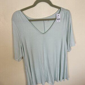 Lane Bryant Mint Green Womens Top Shirt Blouse 2X Short Sleeve V Neck Slinky